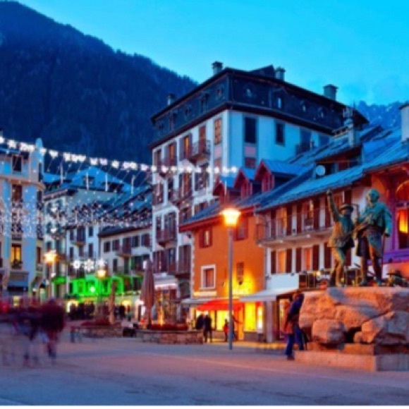 Meet your Posher, Sharla - Picture 2 of 2